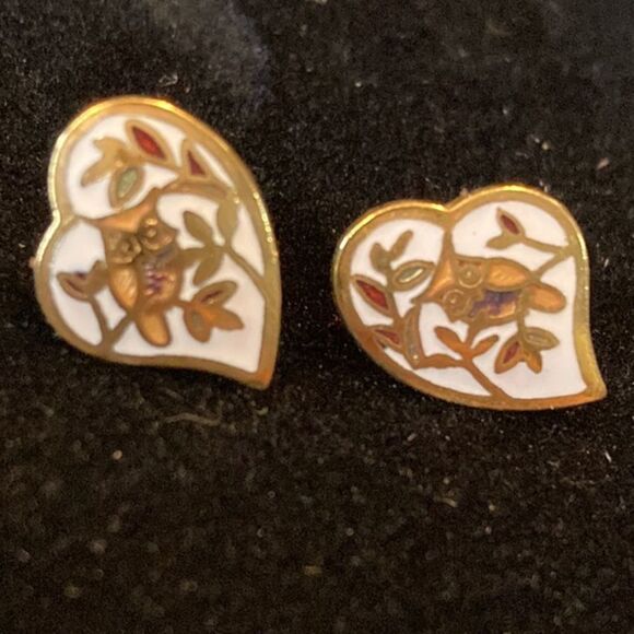 Small White Gold Enamelled Owl in Tree Heart Shaped Pierced Earrings - Picture 1 of 5